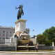 Ilustración para el artículo titulado Hay una estatua en Madrid que necesitó la ayuda de Galileo Galilei para poder levantarse